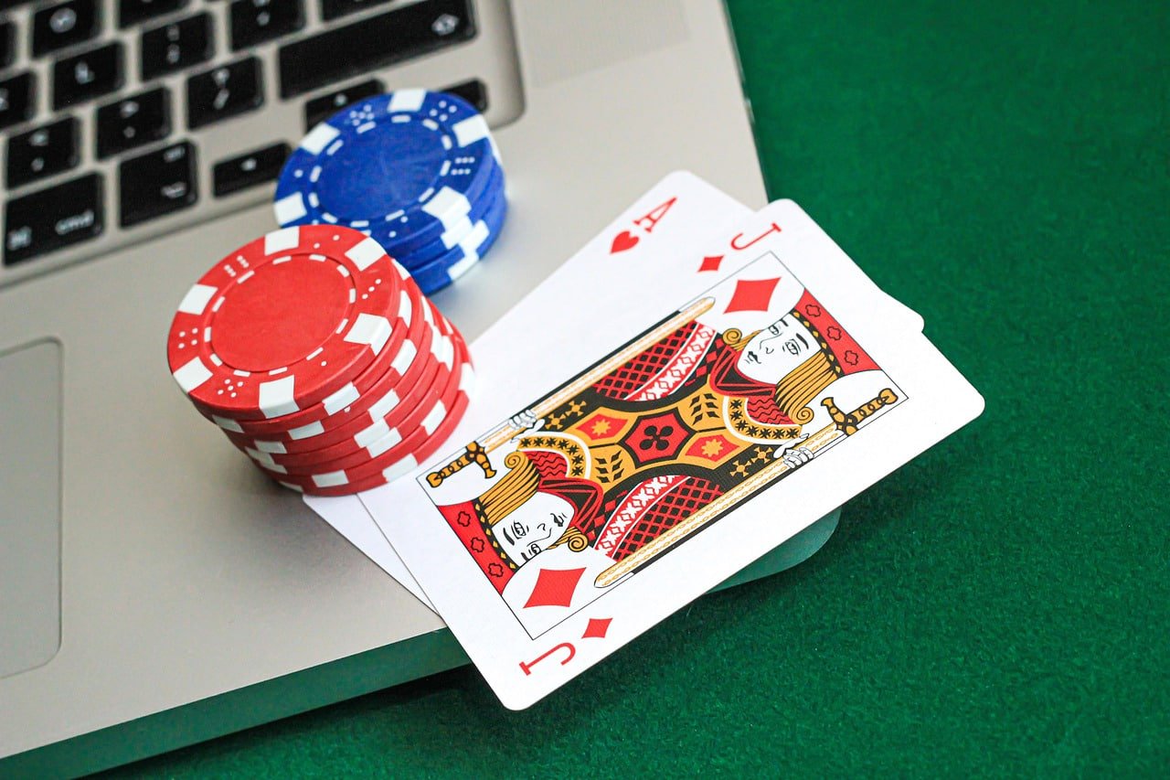 Multi-Bet slip combining Valorant esports and football markets